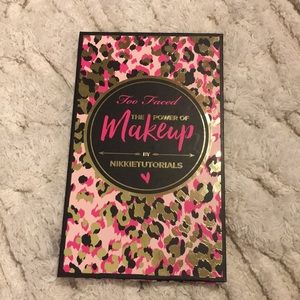 Too Faced The Power of Makeup
